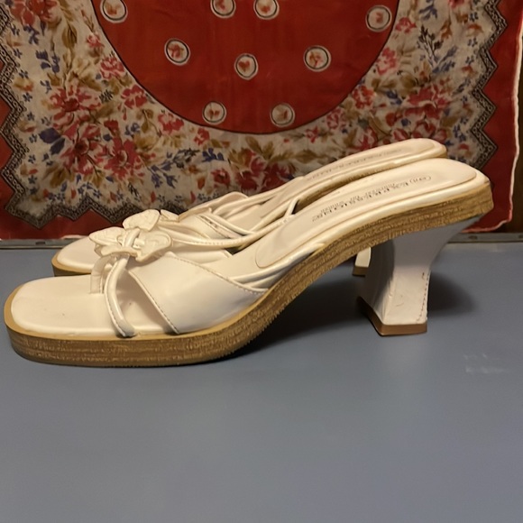 Y2K Square Toe Thong Block Heel Sandals - Picture 5 of 6